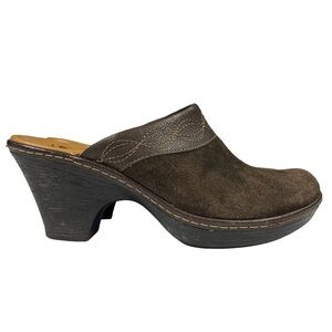 Sofft Women’s Brown Suede Clogs Mule Sz 7M